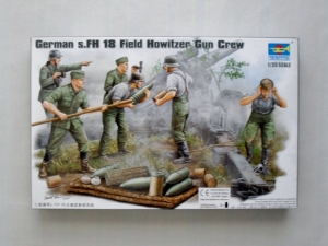TRUMPETER 1/35 00425 GERMAN s.FH18 HOWITZER GUN CREW