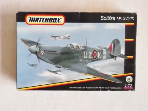 MATCHBOX 1/72 40050 SPITFIRE Mk.XVI/IX