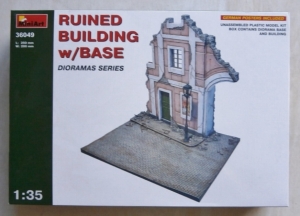 MINIART 1/35 36049 RUINED BUILDING w/BASE