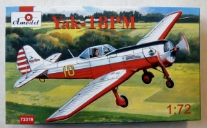 A MODEL 1/72 72319 YAK-18PM