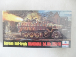 ESCI 1/72 8055 HANOMAG Sd. Kfz. 251/16