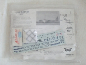 SCALE-MASTER 1/144 BOEING 377 STRATOCRUISER PAN-AMERICAN