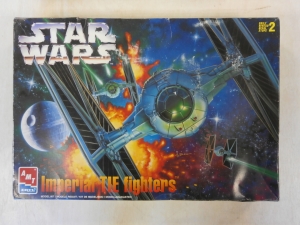 AMT/ERTL  8438 STAR WARS IMPERIAL TIE FIGHTERS