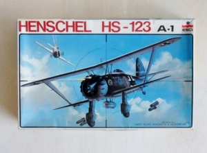 ESCI 1/48 4001 HENSCHEL Hs 123 A-1/B-1