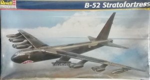 REVELL 1/72 5709 B-52 STRATOFORTRESS  UK SALE ONLY 
