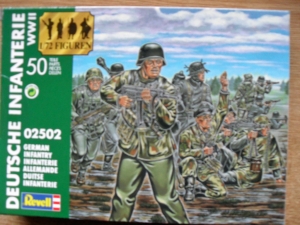 REVELL 1/72 02502 WWII GERMAN INFANTRY