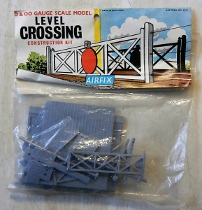 AIRFIX HO/OO 4022 LEVEL CROSSING TYPE II BAG
