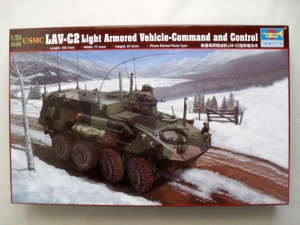 TRUMPETER 1/35 00371 USMC LAV-C2