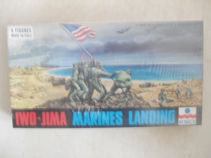 ESCI 1/72 8062 IWO JIMA MARINES LANDING