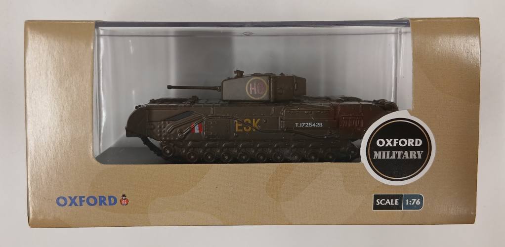 OXFORD 1/76 76CHT004 CHURCHILL TANK 6TH GUARDS BRIGADE 