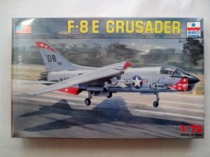 ESCI 1/72 9066 F-8E CRUSADER