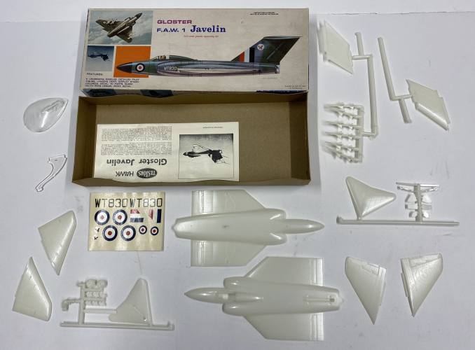 KINGKIT MODEL SCRAPYARD 1/72 TESTORS 564 GLOSTER JAVELIN  CRACKED DECALS 