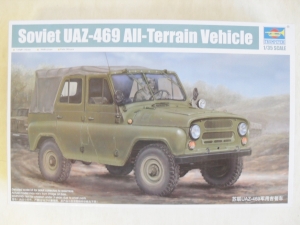 TRUMPETER 1/35 02327 SOVIET UAZ-469 ALL TERRAIN VEHICLE
