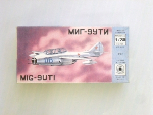 SKARABEY 1/72 A-02 MiG-9UTI