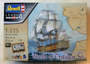 REVELL 1/225 05767 ADMIRAL NELSONS FLAGSHIP BATTLE OF TRAFALGAR GIFT SET