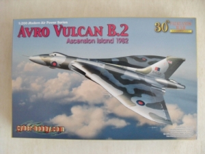 CYBER-HOBBYCOM 1/200 2016 AVRO VULCAN B.2 - FALKLANDS