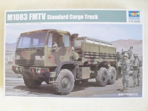 TRUMPETER 1/35 01007 M1083 FMTV STANDARD CARGO TRUCK