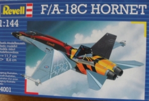 REVELL 1/144 04001 F/A-18C HORNET