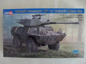 HOBBYBOSS 1/35 82422 LAV-150 COMMANDO AFV WITH COCKERILL 90mm GUN