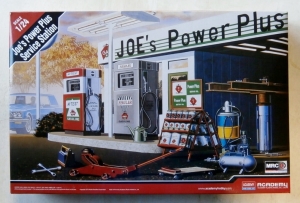 ACADEMY 1/24 15122 JOES POWER PLUS SERVICE STATION 