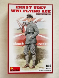 MINIART 1/16 16030 ERNST UDET WWI FLYING ACE