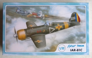 AZUR 1/32 FR8001 IAR-81C