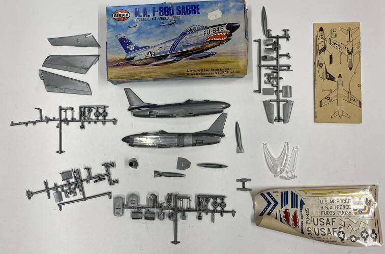 KINGKIT MODEL SCRAPYARD 1/72 AIRFIX 02061 F-86D SABRE  INCOMPLETE 