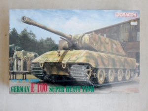 DRAGON 1/35 6011 GERMAN E100 SUPER HEAVY TANK