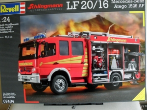 REVELL 1/24 07404 SCHLINGMANN LF 20/16 ATEGO 1529 AF UK SALE ONLY