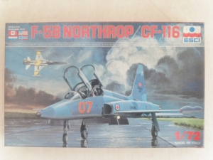 ESCI 1/72 9035 F-5B NORTHROP CF-116