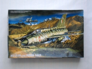 FUJIMI 1/72 H-23 MiG-21 PF  LATER  INDIAN TIGER