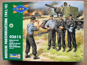 REVELL 1/35 02615 GERMAN TANK CREW 1941/42