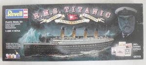 REVELL 1/400 05715 RMS TITANIC 100th ANNIVERSARY GIFT SET  UK SALE ONLY 