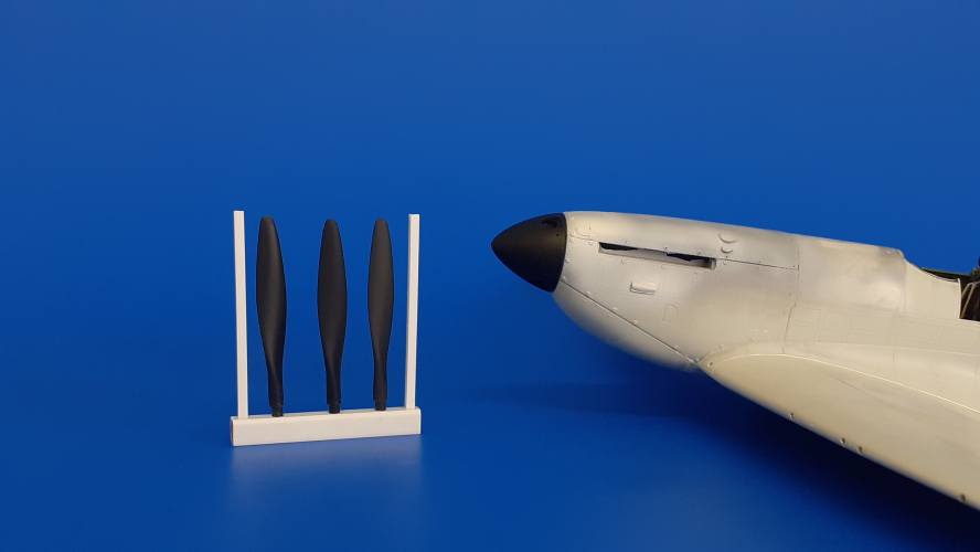 AIMS 1/32 32P038 SPITFIRE MK.I SPINNER AND PROPS  DE HAVILLAND 