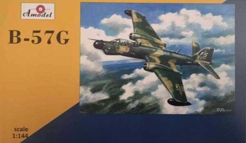 A MODEL 1/144 1482 B-57G