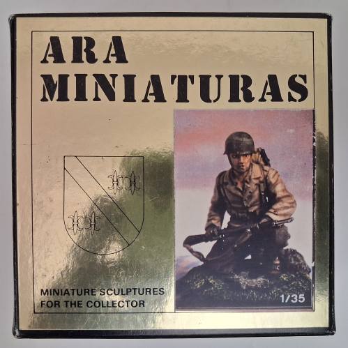 ARA MINIATURAS 1/35 4604 U.S. INFANTRYMAN  1942-43 