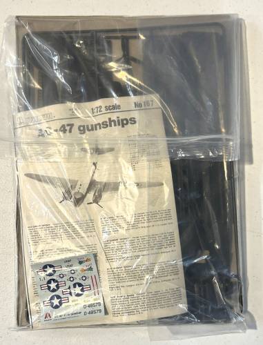 ITALERI  1/72 167 AC-47 GUNSHIP SPOOKY  NO BOX 