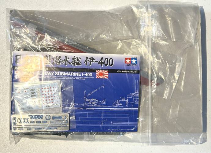 TAMIYA 1/350 78019 I-400 JAPANESE NAVY SUBMARINE  NO BOX 