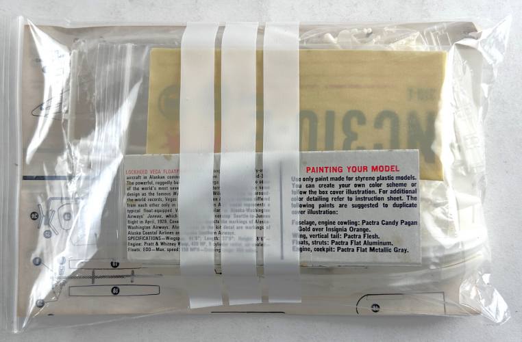 AMT 1/48 T637 LOCKHEED VEGA FLOATPLANE  NO BOX 