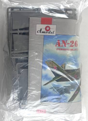 A MODEL 1/72 72134 AN-26 VERSIONS RR/RT/Z  NO BOX 