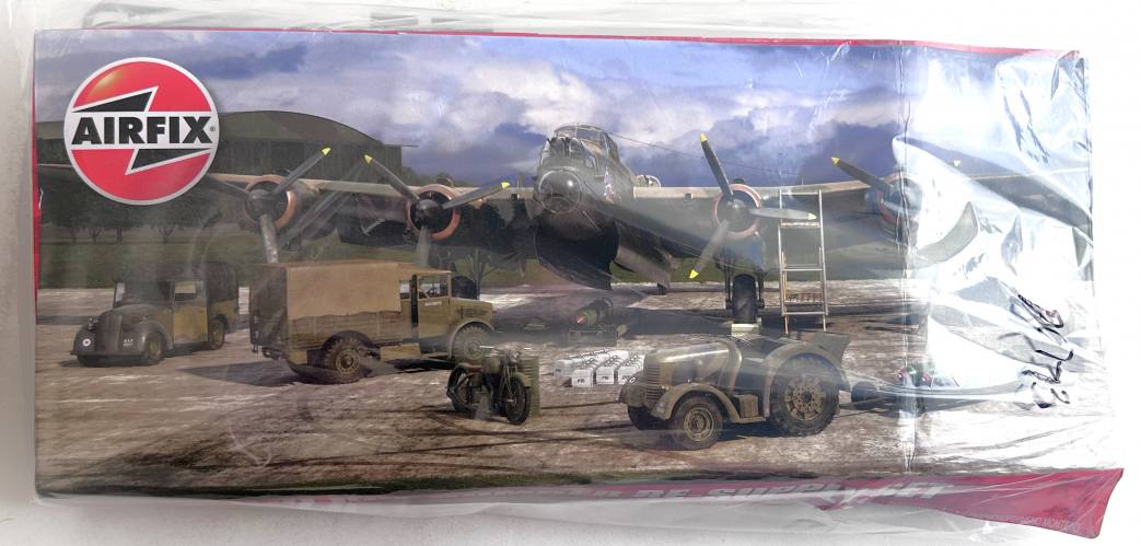 AIRFIX 1/72 05330 WWII RAF BOMBER RE-SUPPLY SET  NO BOX 