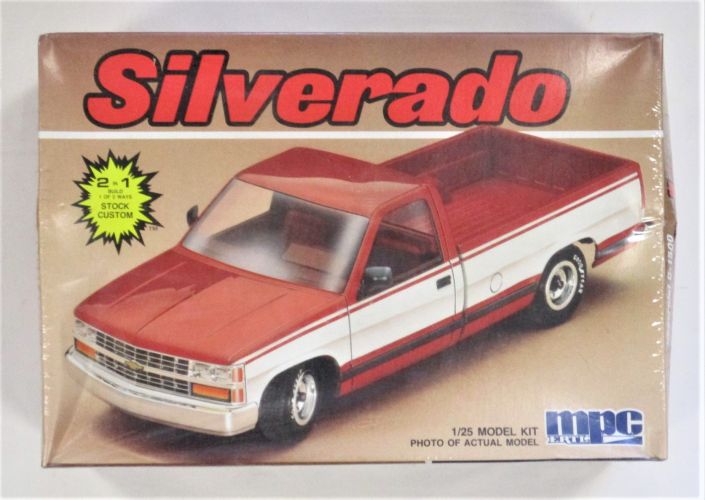MPC 1/25 6096 SILVERADO CHEVROLET