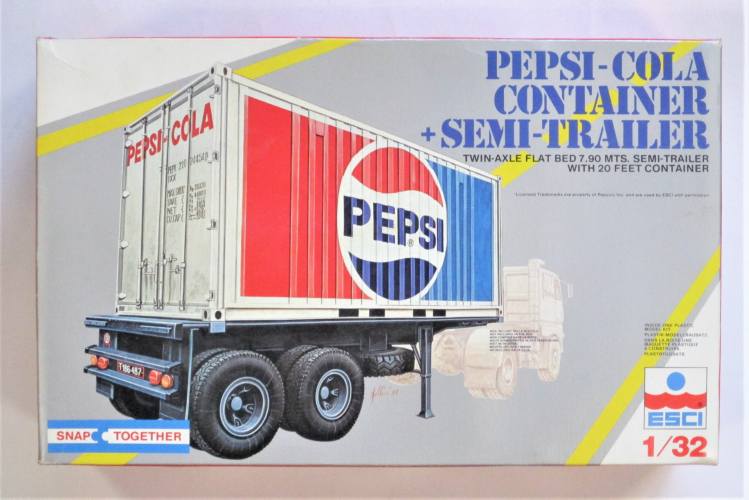 ESCI 1/32 S-309 PEPSI-COLA CONTAINER PLUS SEMI-TRAILER
