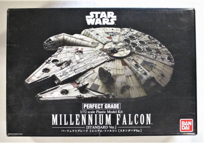 BANDAI 1/72 0225727 MILLENNIUM FALCON STANDARD VER. STAR WARS  UK SALE ONLY 
