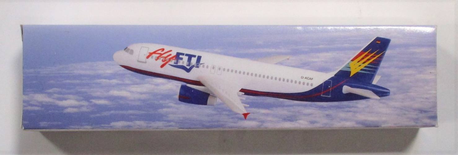 AIRLINER COLLECTIBLE  1/200 FLY FTI AIRBUS A320-200