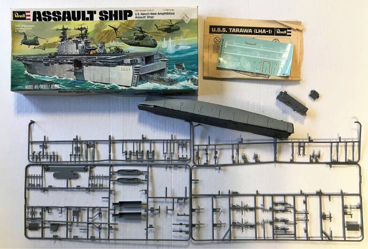 KINGKIT MODEL SCRAPYARD 1/720 REVELL H-406 USS TARAWA  LHA-1  ASSAULT SHIP - STARTED