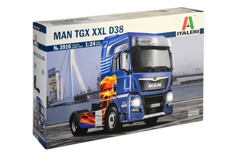 ITALERI  1/24 3916 MAN TGX XXL D38