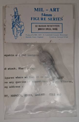 MIL-ART 54mm 54/R1 R1 RUSSIAN INFANTRYMAN WINTER DRESS  WWII
