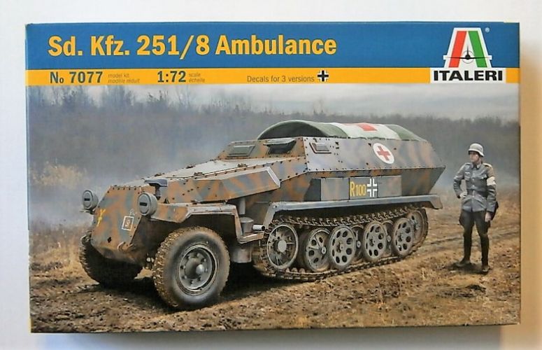 ITALERI 1/72 7077 Sd.Kfz.251/8 AMBULANCE