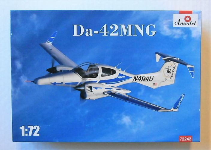 A MODEL 1/72 72242 DA-42MNG